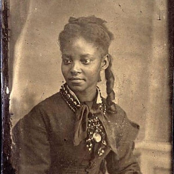 3. А какое ретро украшение для волос вы бы выбрали?