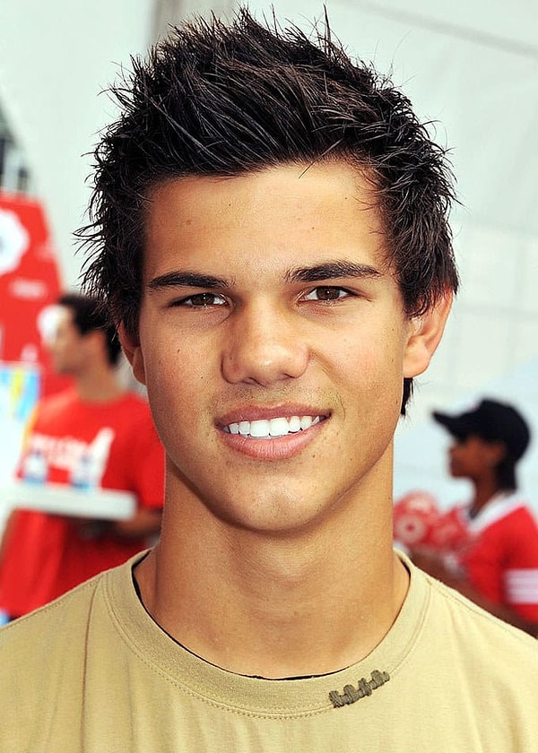 2. Тейлор Лотнер - 25 лет