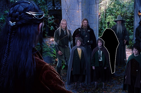 2. Кого вырезали из этого кадра?