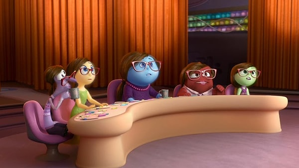 16. И последний вопрос: что показано в сцене после титров?