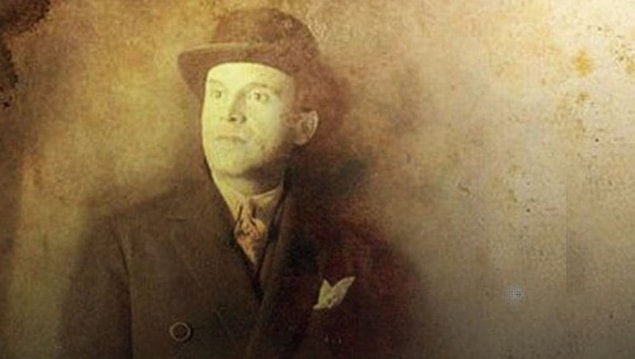 2. "Amacımız İngilizler gibi toplu halde oynamak, bir renge ve isme sahip olmak, Türk olmayan takımları yenmek" - Ali Sami Yen