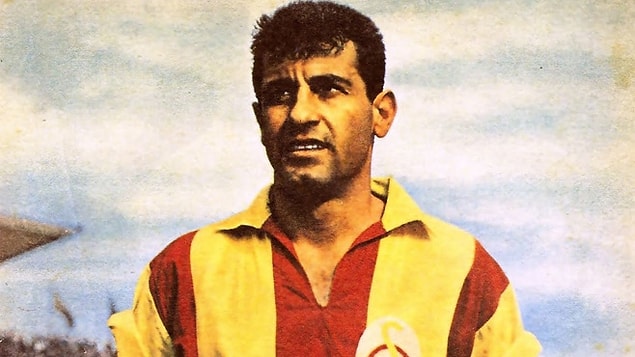 15. "Galatasaray’da kaptanlık yaptığım zamanlarda yazı-tura yapılacağı vakit hep tura derdim. Varsın Atam’ın silüeti yere değmesin." - Metin Oktay