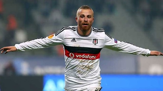 27. "Gökhan Töre hayatı boyunca gol atmamışken Türkiye’de gol krallığına oynuyor. Futbol ilginç bir oyun…” - Gökhan Töre