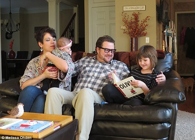 Сама Мелисса счастлива замужем, у нее двое детей, а также она помогает другим людям, которые, как и она, стали жертвами аборта.