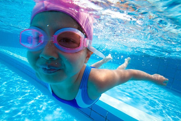 12. В городских бассейнах есть обязательный перерыв