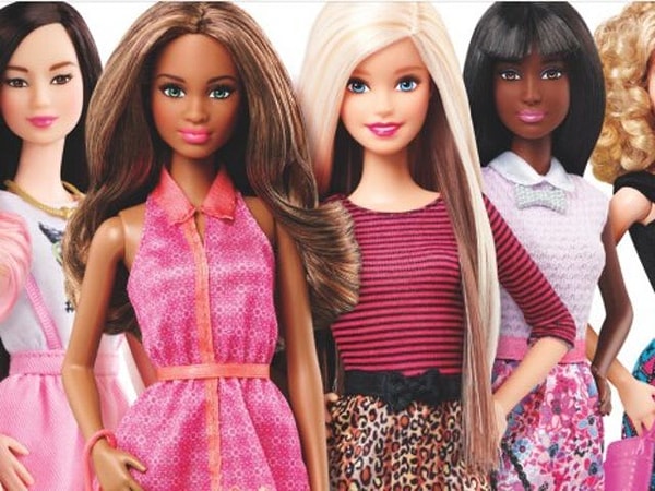 1. Выберите Барби: