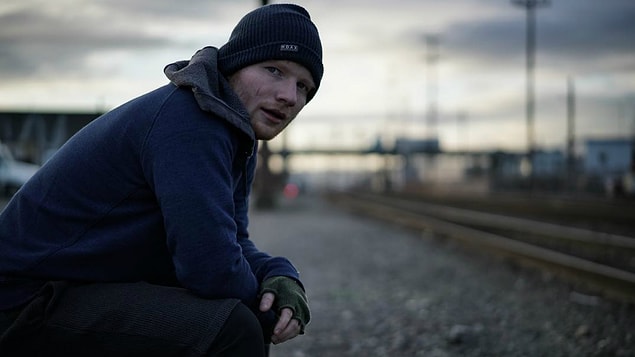 9. Ed Sheeran'ın yıla damga vuran şarkısı da 2000'lerin en bilinen şarkılarından birine saygı duruşu içeriyor.