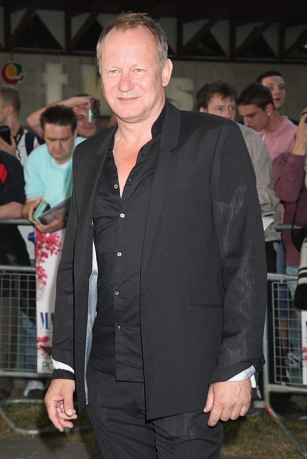 16. А Джош Дилан - молодого Билла.