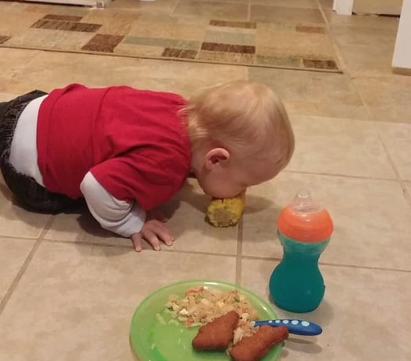 4. А что такое? С пола же всегда вкуснее!