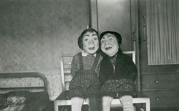 13. Вроде и не так сильно страшно, но все равно жутко