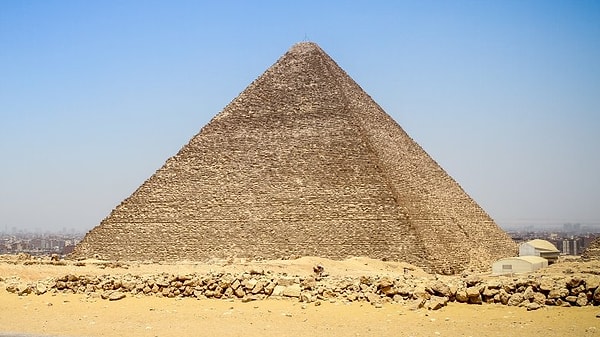 6. Сколько камер находится в Великой пирамиде?