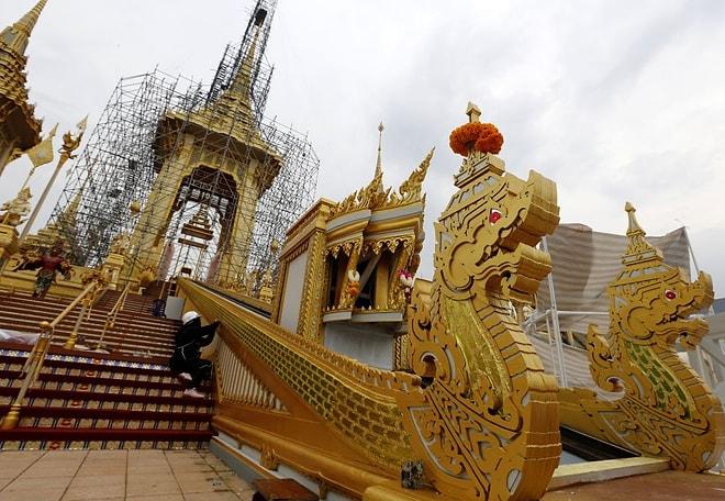 Dansçılar, Heykeller, Savaş Arabaları: Tayland'da 90 Milyon Dolarlık  Kraliyet Cenazesi