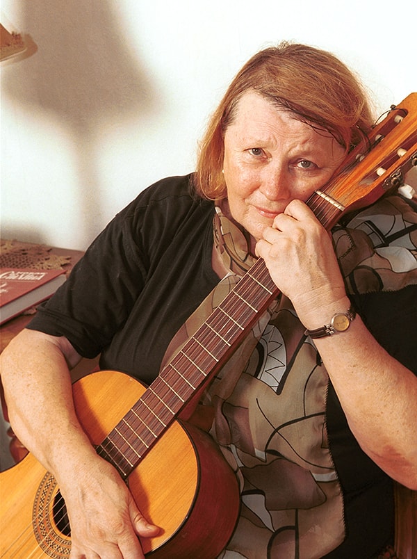 6. Людмила Иванова (активистка Шурочка)