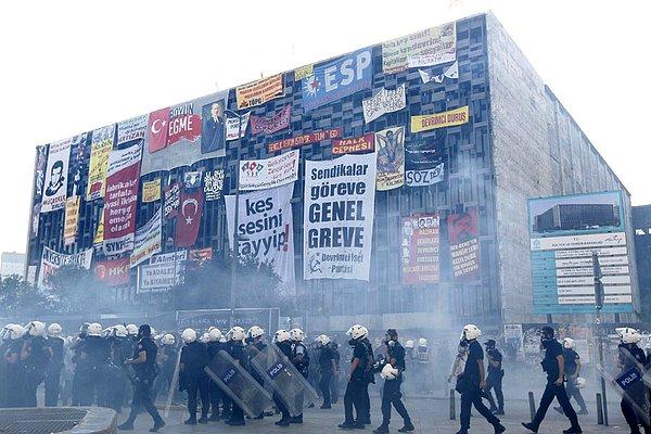 Gezi Parkı protestolarının simgesi haline geldi.