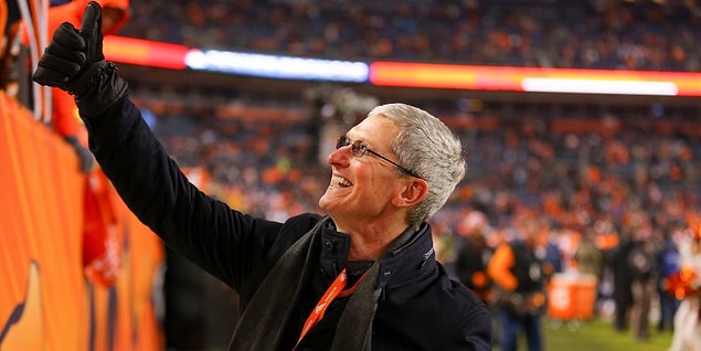 9. Apple CEO'su Tim Cook, Onaylanma Derecesi: %93