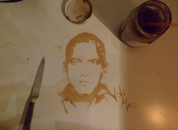 9. Эминем, нарисованный вареньем