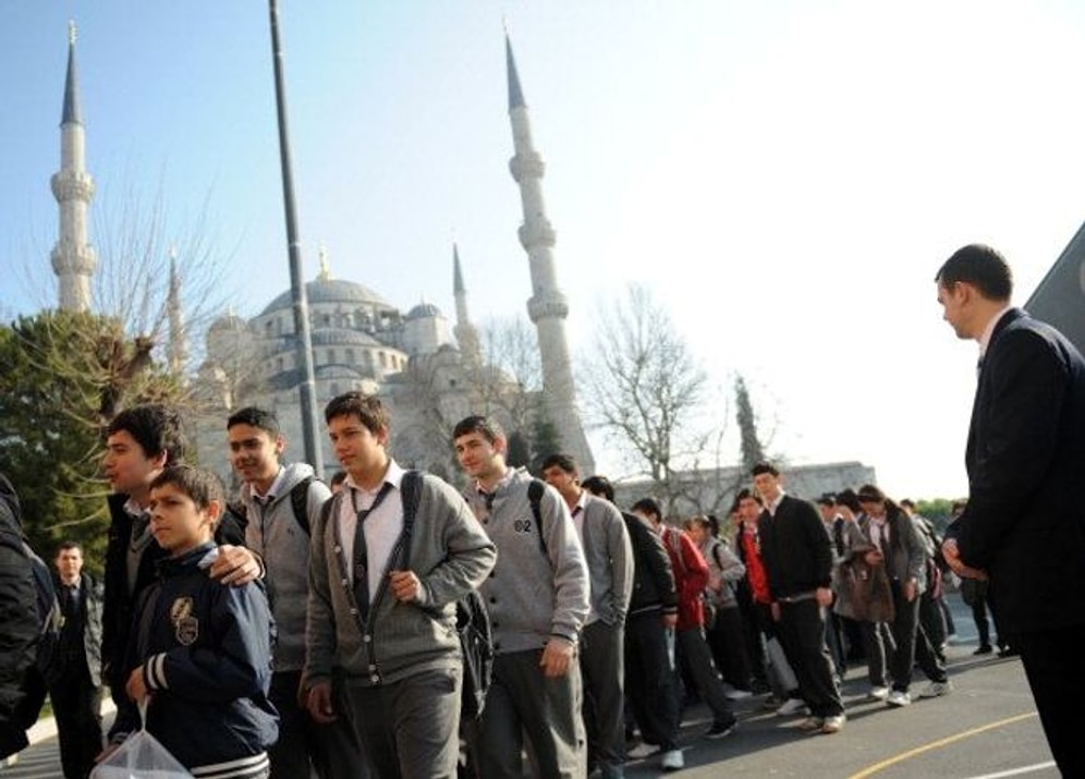 Eğitimciler Endişeli: Yeni Sistem Yoksul Çocukları Kalitesiz Bir Eğitime Sürüklüyor
