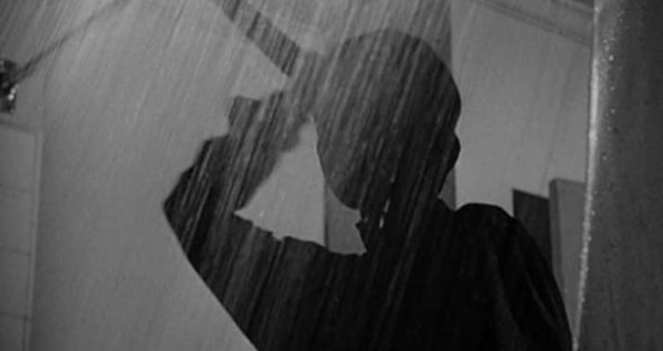 13. Прийти в дом, куда забрался незваный гость и поджидает вас.