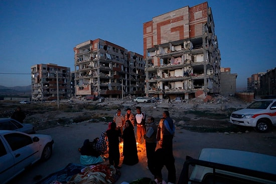 Saniyeler İçinde Yerle Bir Olan Hayatlar: Korkunç Görüntüler ile İran - Irak Sınırında Meydana Gelen Deprem Felaketi