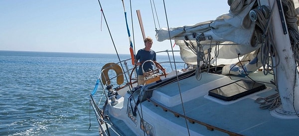 7. "Не угаснет надежда"