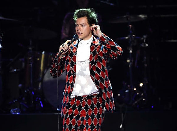 3. С какого шоу началась карьера Гарри Стайлса?