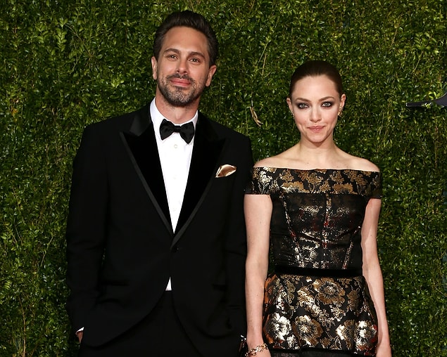 20. Amanda Seyfried & Thomas Sadoski