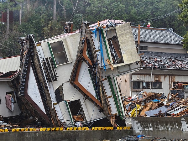 Землетрясение!