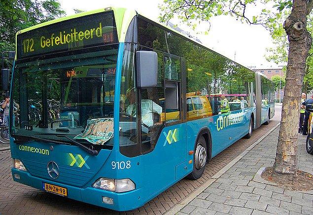 Ancak Teeven, uluslararası yollar yerine, Hollanda içinde belediye otobüsü şoförü olarak direksiyon başına geçecek.