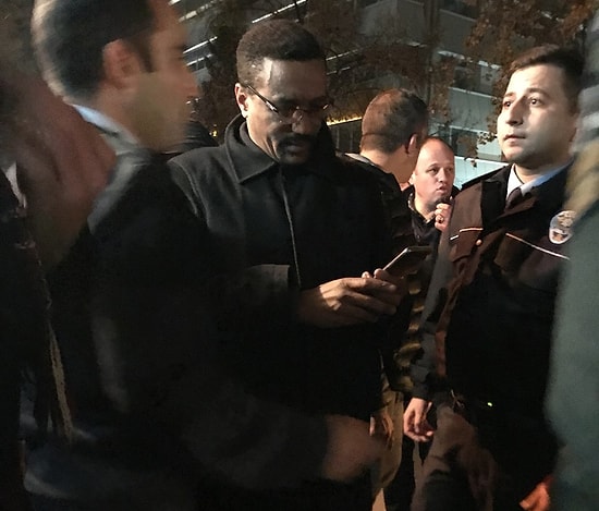 Tutmayın Küçük Enişteyi! Alkollü Büyükelçilik Görevlisinden 'Türkiye'yle Etiyopya Arasında Savaş Çıkartırım' Tehdidi