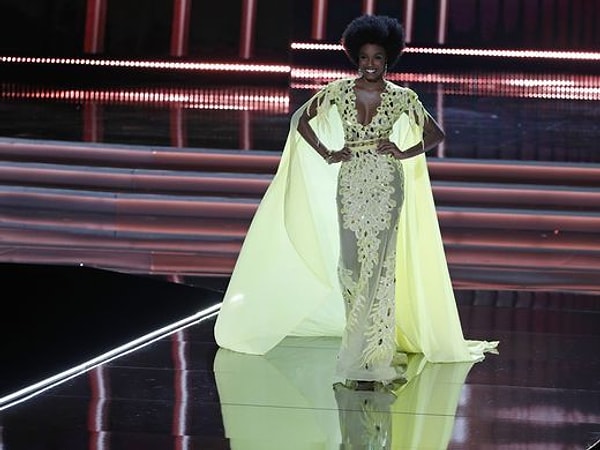 1. Мисс Ямайка Дэвина Беннет на конкурсе, который состоялся 26 ноября в Лас-Вегасе.