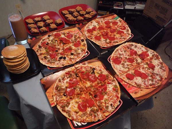 9. Ну и конечно, есть еще читмил! 👍