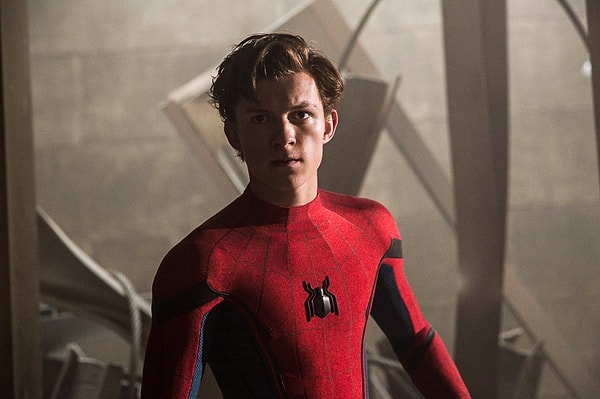 9. Том Холланд узнал, что получил роль Человека-Паука, из новостей в Инстаграме.