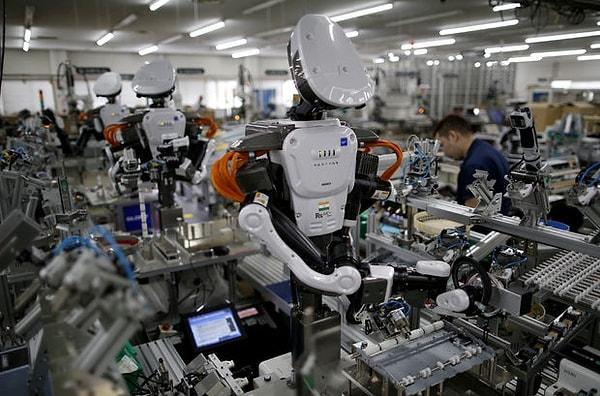 Gelişmiş ülkelerde robotlar daha çok kişiyi işsiz bırakacak.