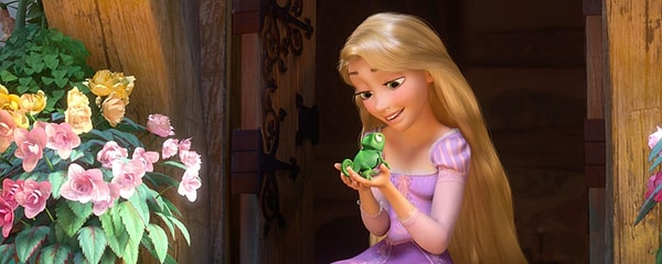 9. Финальный вопрос: какую одежду смастерила Рапунцель своему питомцу, Паскалю?