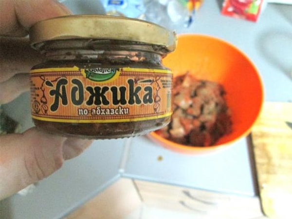 2. Всё, что ели граждане 90-х, сильно отдавало чесноком