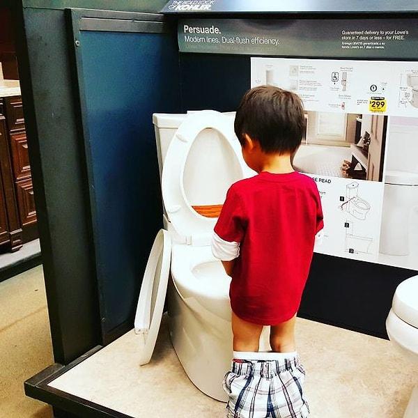7. IKEA'ya gitmeden önce çocuklarınızın tuvalet ihtiyacını karşılamalısınız. 😜😅