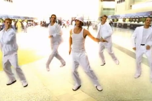 И наконец, Backstreet Boys все еще дают выступления