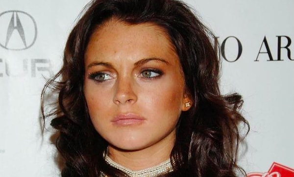 11. На какой из этих участков лица не следует наносить бронзер?