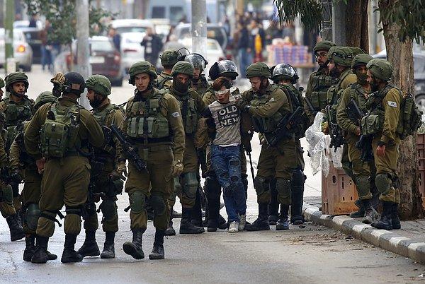 "Yılbaşından bu yana yaklaşık 700 Filistinli çocuk askeri mahkemelerde yargılandı."
