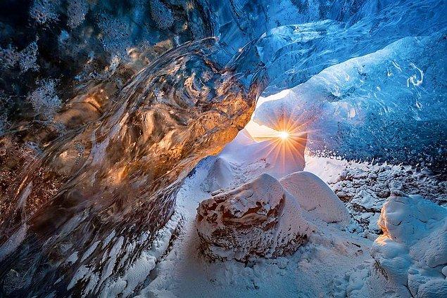 24. Buz Mağarası - Markus Van Hauten (Doğanın Güzelliği Kategorisi Öne Çıkan Eser Ödülü)
