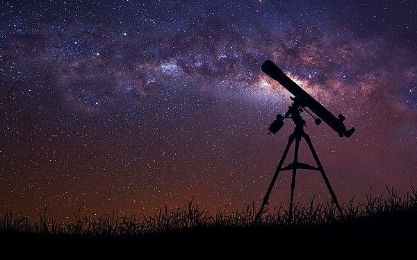 Yeterince karanlık alanlarda, Türkiye saatiyle gece yarısından sonra, saatte ortalama 50'ye yakın 'yıldız kayması' görülebilecek.