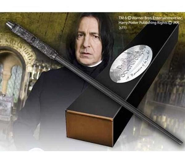 10. Kimse bizim Severus Snape sevgimizi test etmeye kalkmasın. Sonuçta asasını alacak kadar duygusal Mugglelarız.