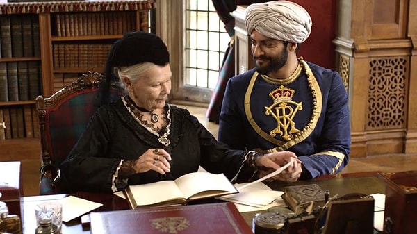 4. "Виктория и Абдул"