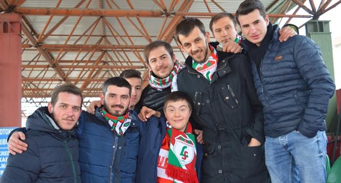 Lüleburgazspor Taraftarlarından Down Sendromlu Fanatiğe Sürpriz Doğum Günü