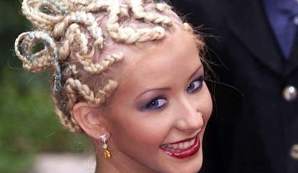 11. За попытку сделать из Кристины Агилеры Медузу Горгону