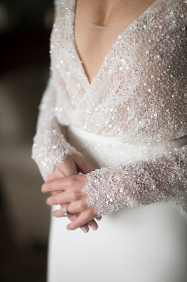 1. Изящное платье для любительниц классики.