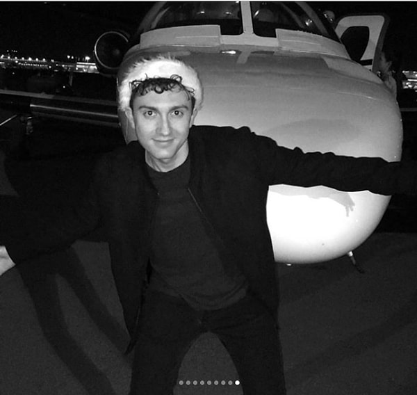 11. В июле этого года пара отметила год отношений.