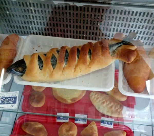 15. Селёдка под хот-догом 😜