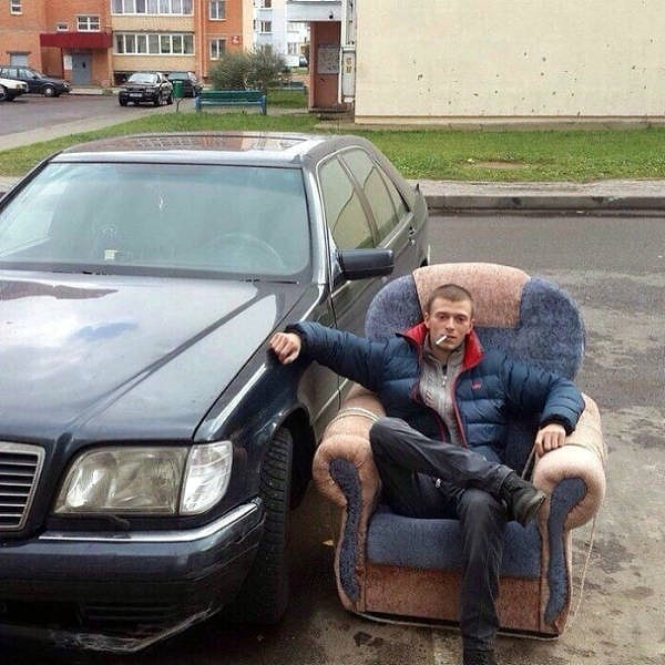 20. Когда хотелось бы такое автокресло, но железный конь для него слишком мал...