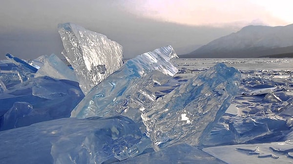 3. Какова температура замерзания воды?